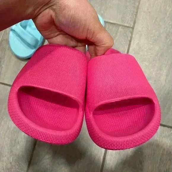 Girl Sandals Flip Flop Size 1​ - Picture 3 of 7